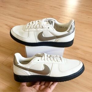 Nike Field General Shoes White Black Sole Casual Sneaker Women 7.0 US